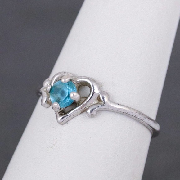 Silver Heart Ring with Blue Gemstone - Picture 6 of 12